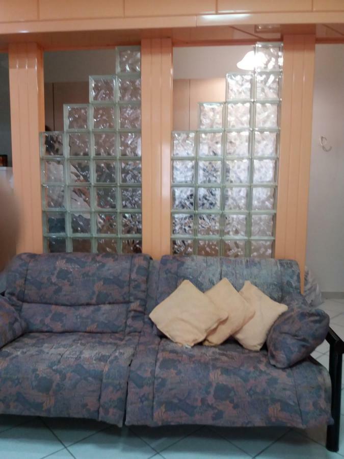 Christine'S Downtown Suites Kavála Ngoại thất bức ảnh